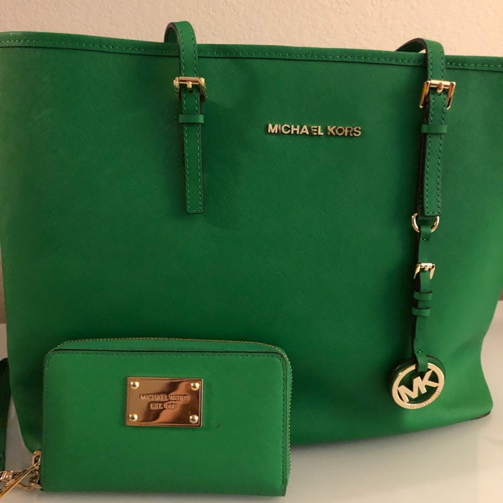 Michael Kors Green Bag and Wallet Set